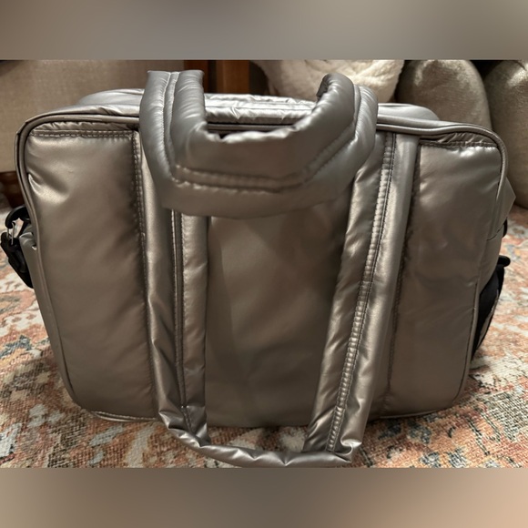 Luka Duffel in Gunmetal 🩶 - Picture 8 of 8